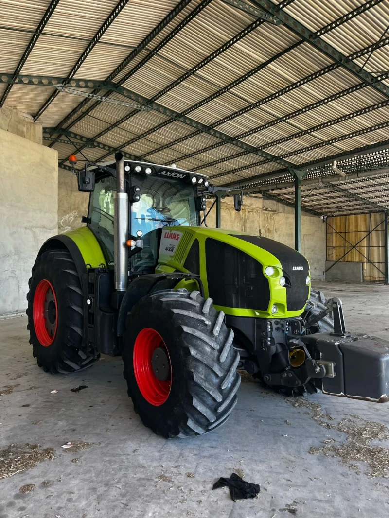 Трактор Claas Axion 930