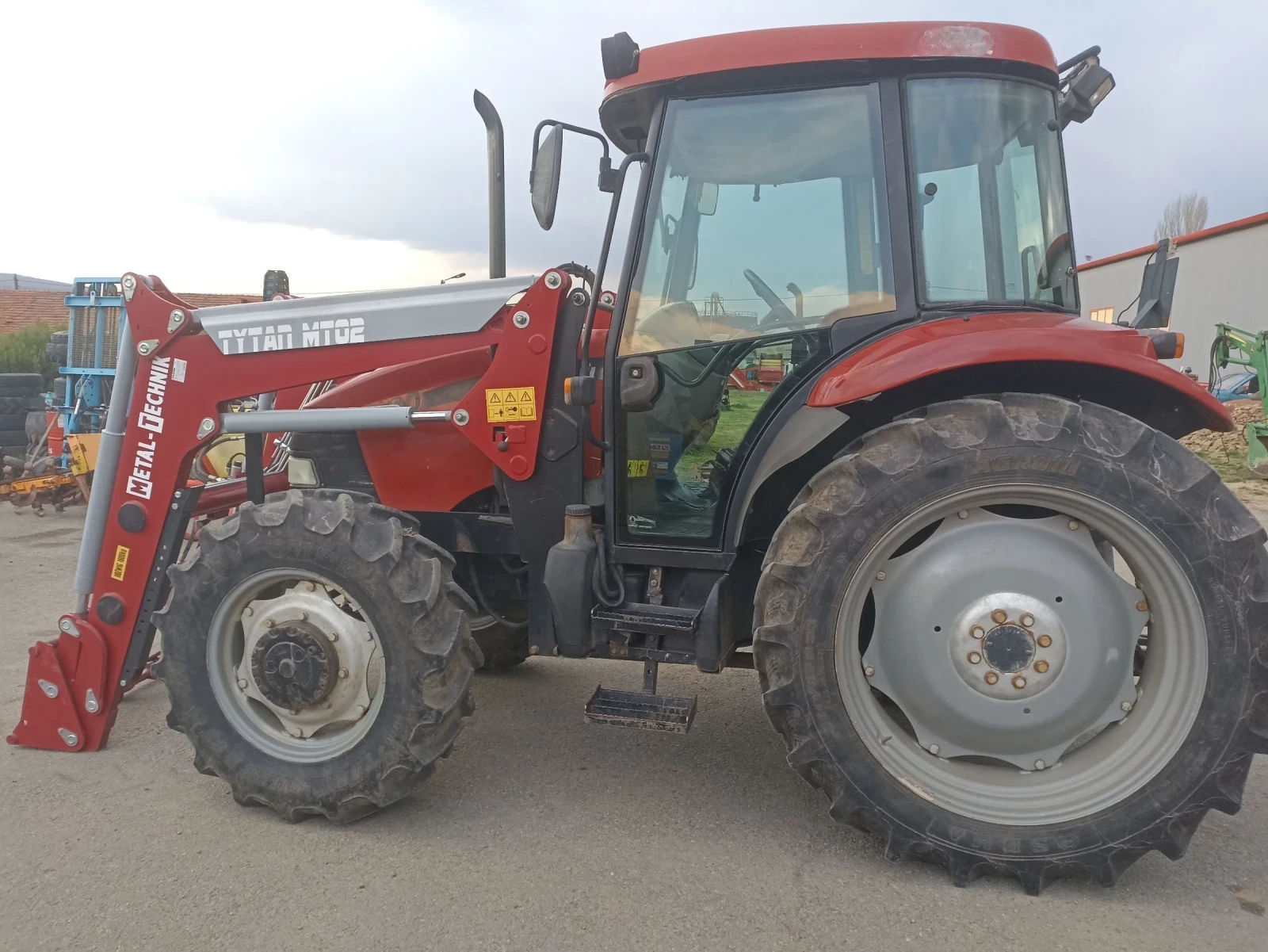 Трактор CASE IH JX 90, снимка 4 - Селскостопанска техника - 54671978