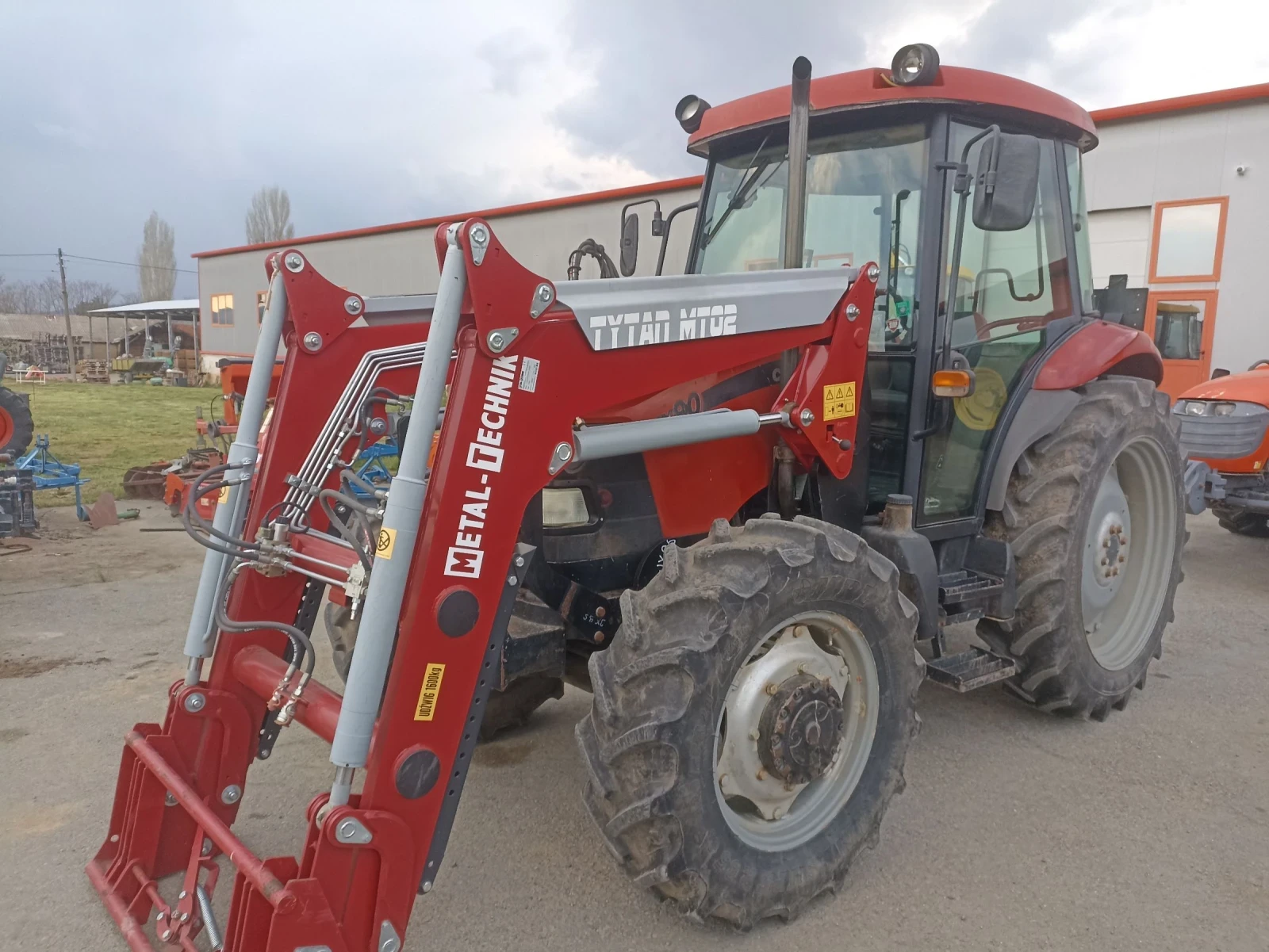Трактор CASE IH JX 90