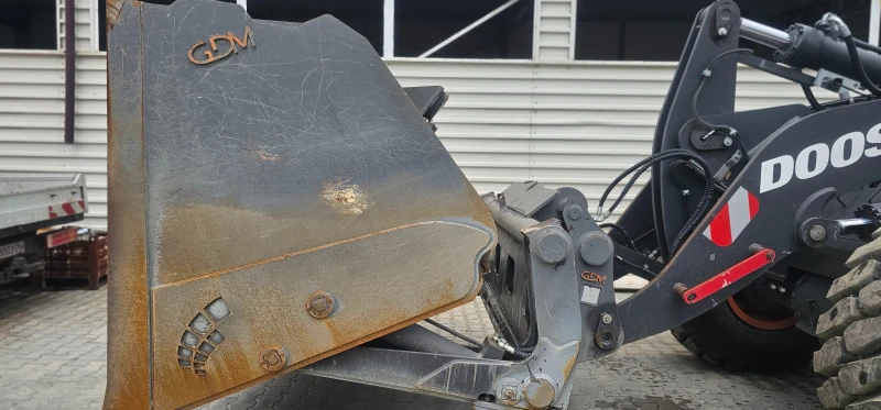 Челен товарач DOOSAN  DL 280-7, снимка 4 - Индустриална техника - 50430585