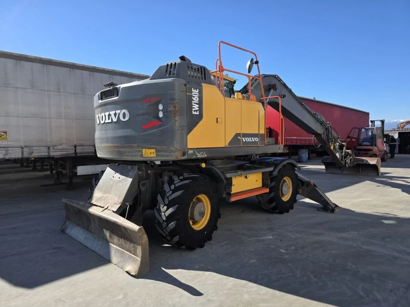 Багер Volvo EW160E, снимка 3 - Индустриална техника - 52224362