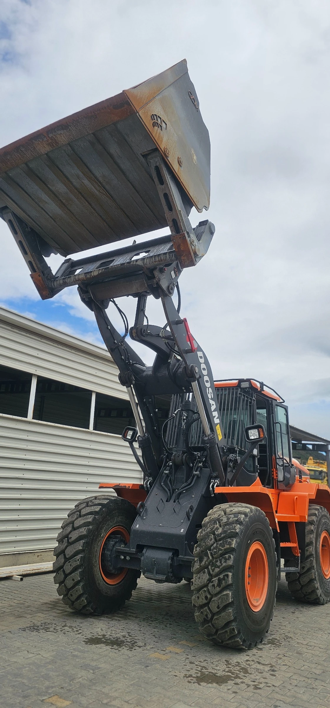   DOOSAN  DL 280-7 | Mobile.bg   13