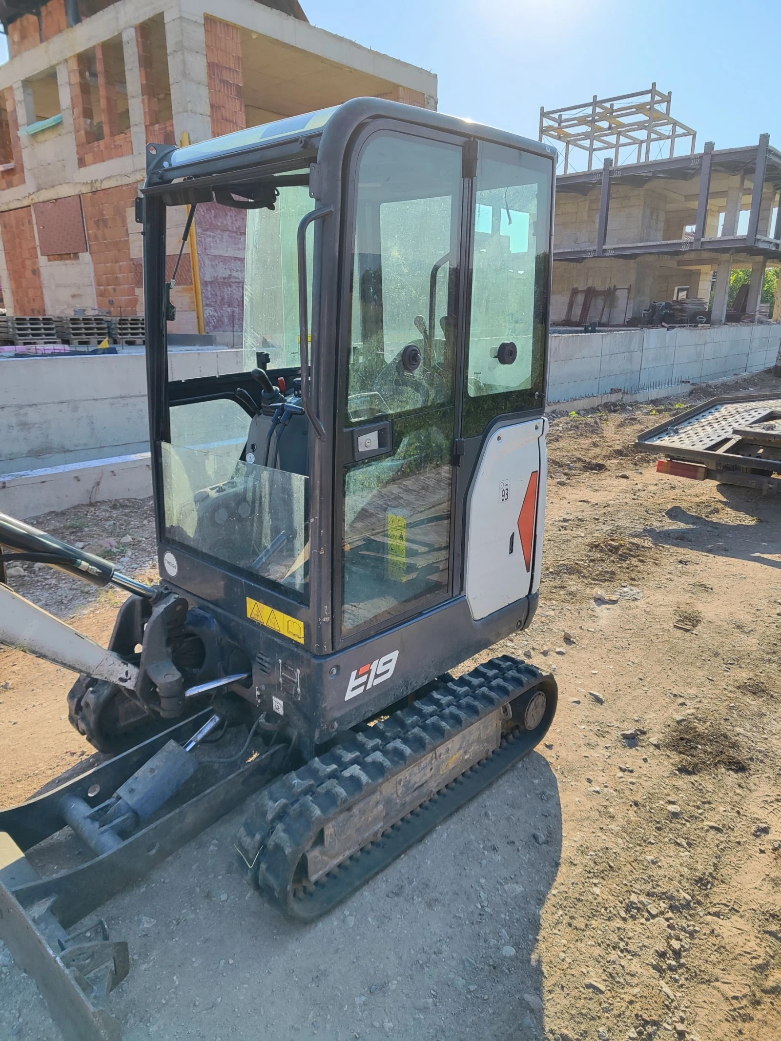 Багер Bobcat E19 Е 19, снимка 4 - Индустриална техника - 54993224