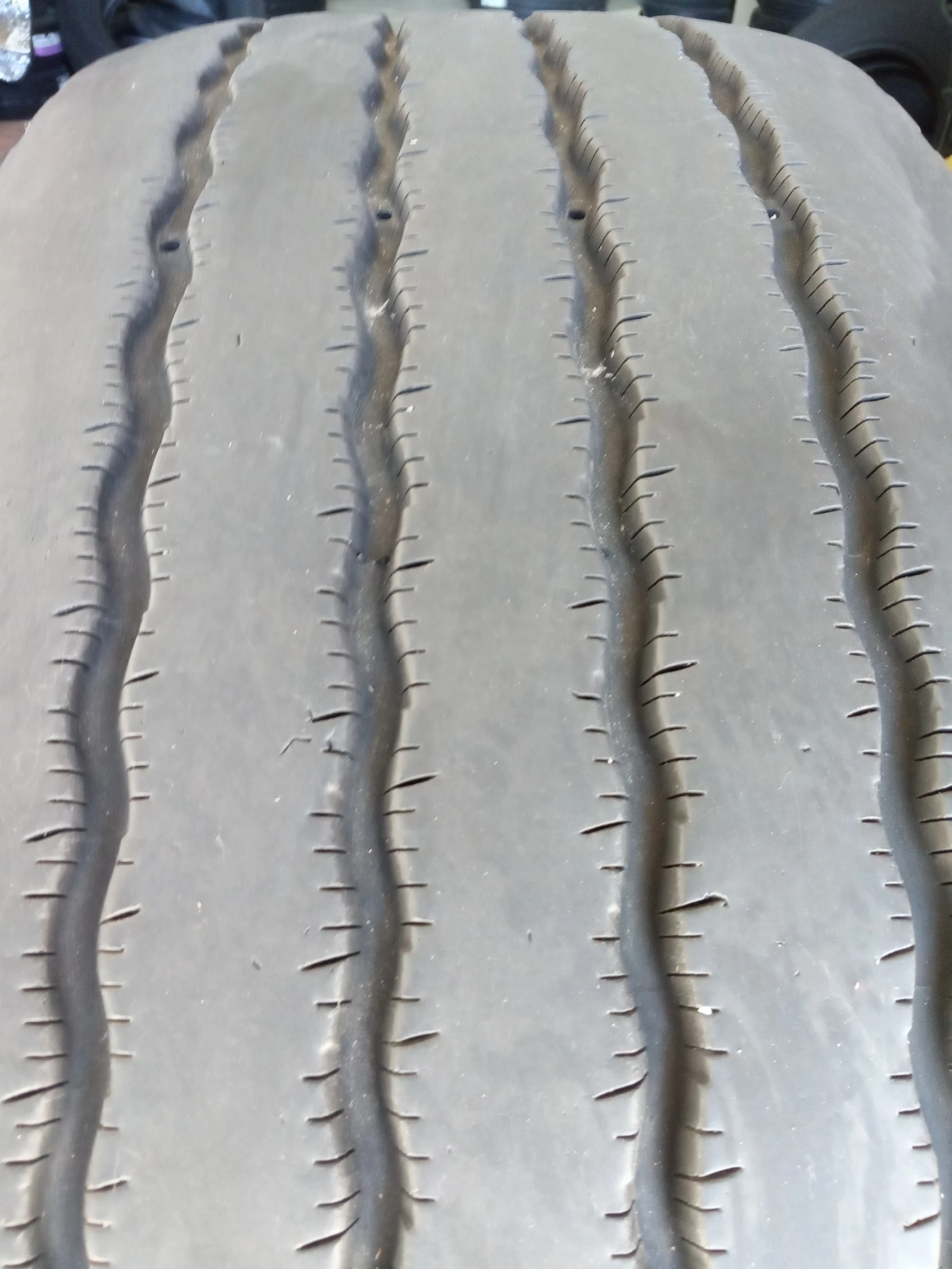  305/70R19.5 | Mobile.bg   2