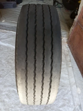      305/70R19.5