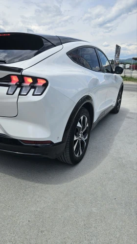 Ford Mustang Mach-E AWD Dual Motor! SOH 91%, снимка 8