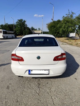 Skoda Superb Хечбек , снимка 7
