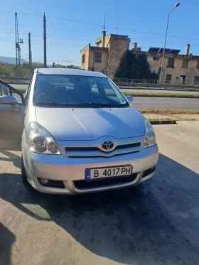 Toyota Corolla verso, снимка 4