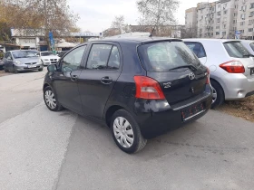 Toyota Yaris 1, 0 бензин, снимка 2