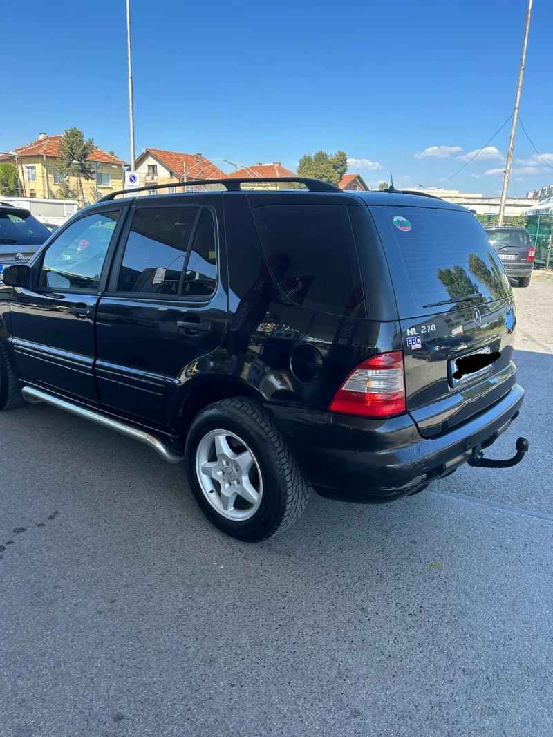 Mercedes-Benz ML 270 Топ састояние, снимка 10 - Автомобили и джипове - 47564045