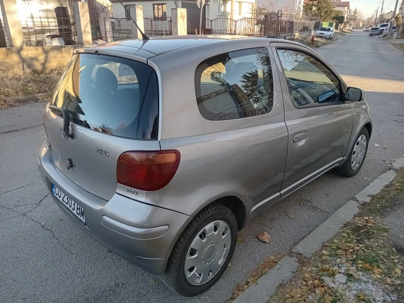 Toyota Yaris, снимка 7 - Автомобили и джипове - 48177347