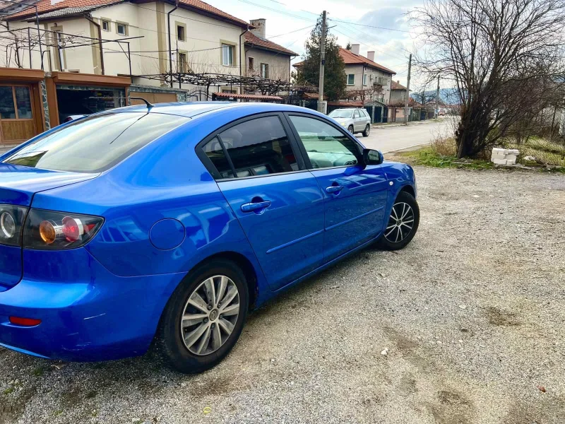 Mazda 3 Седан, снимка 4 - Автомобили и джипове - 48480346