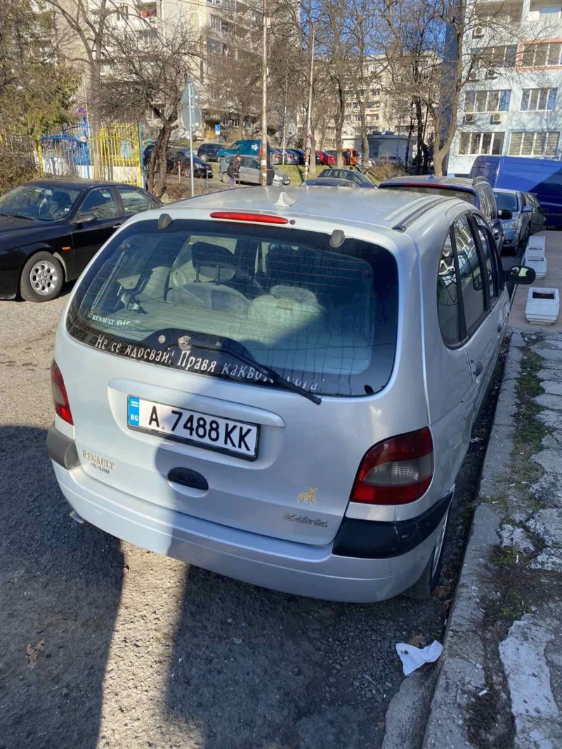 Renault Scenic, снимка 2 - Автомобили и джипове - 49092956