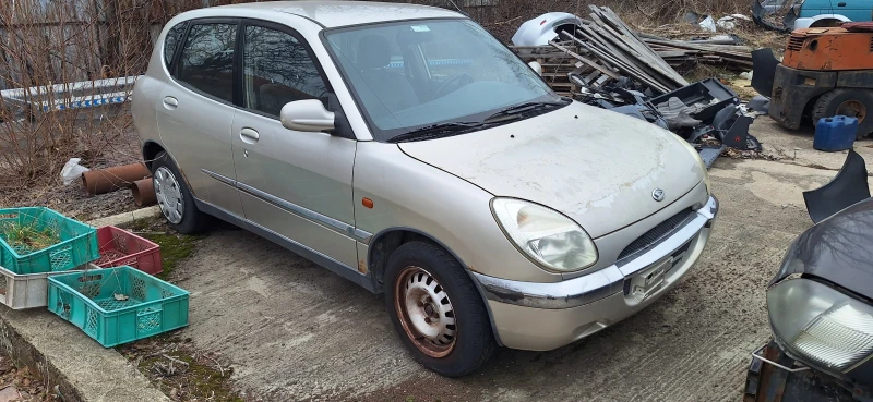 Daihatsu Sirion На части, снимка 8 - Автомобили и джипове - 49148426