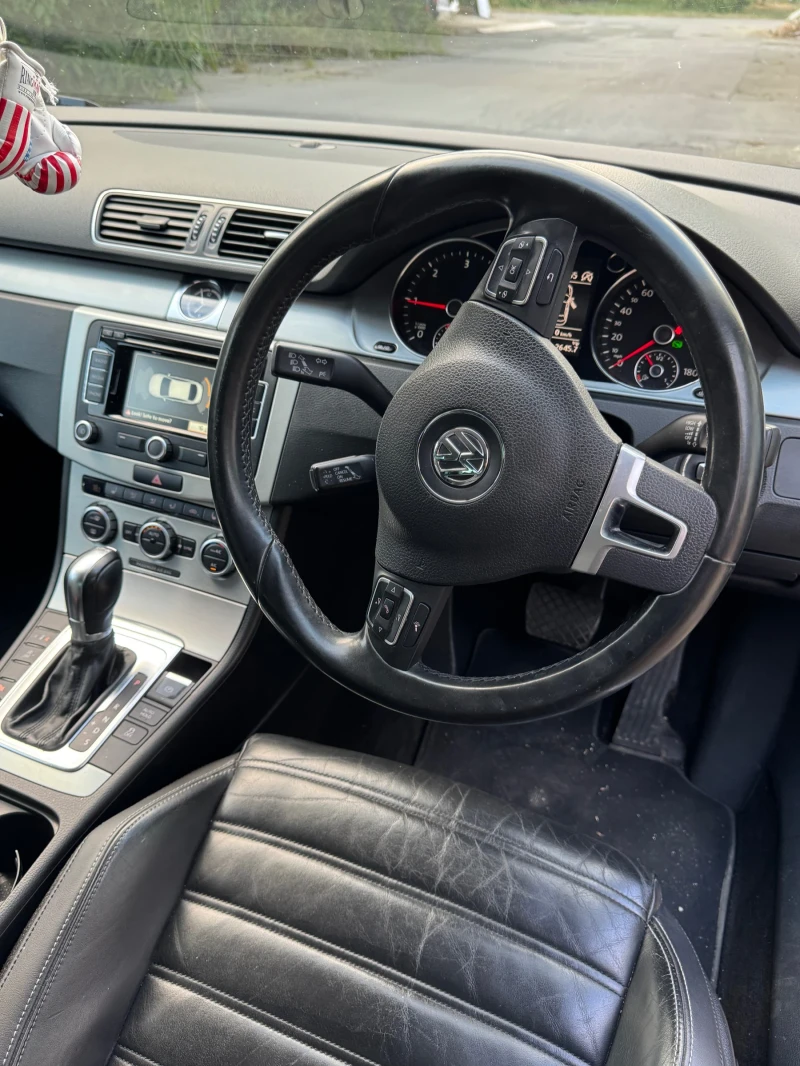 VW Passat 2.0 TDI DSG, снимка 10 - Автомобили и джипове - 51899957