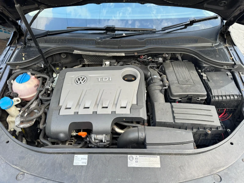 VW Passat 2.0 TDI DSG, снимка 11 - Автомобили и джипове - 51899957