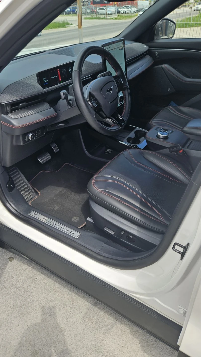Ford Mustang Mach-E AWD, снимка 13 - Автомобили и джипове - 52679293