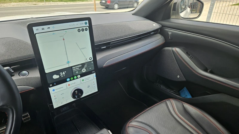 Ford Mustang Mach-E AWD, снимка 17 - Автомобили и джипове - 52679293