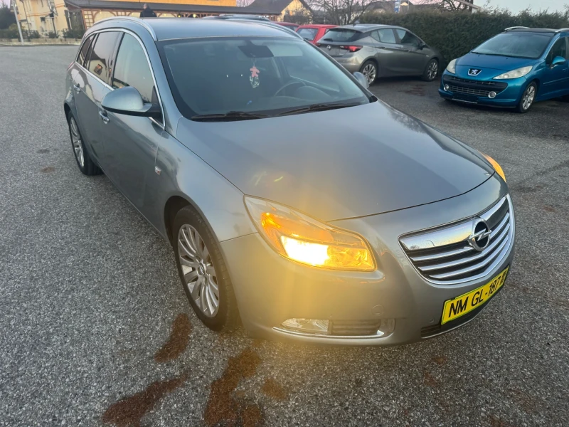 Opel Insignia 2.0 Automat, снимка 2 - Автомобили и джипове - 52754891