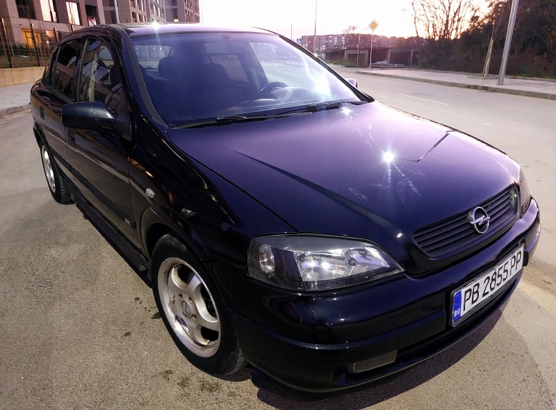 Opel Astra 1.6, снимка 7 - Автомобили и джипове - 52832546