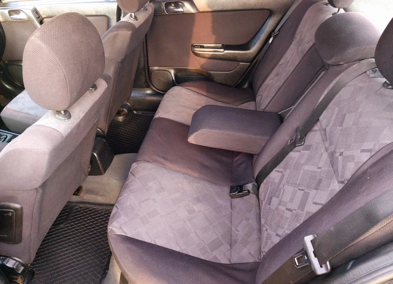 Opel Astra 1.6, снимка 13 - Автомобили и джипове - 52832546