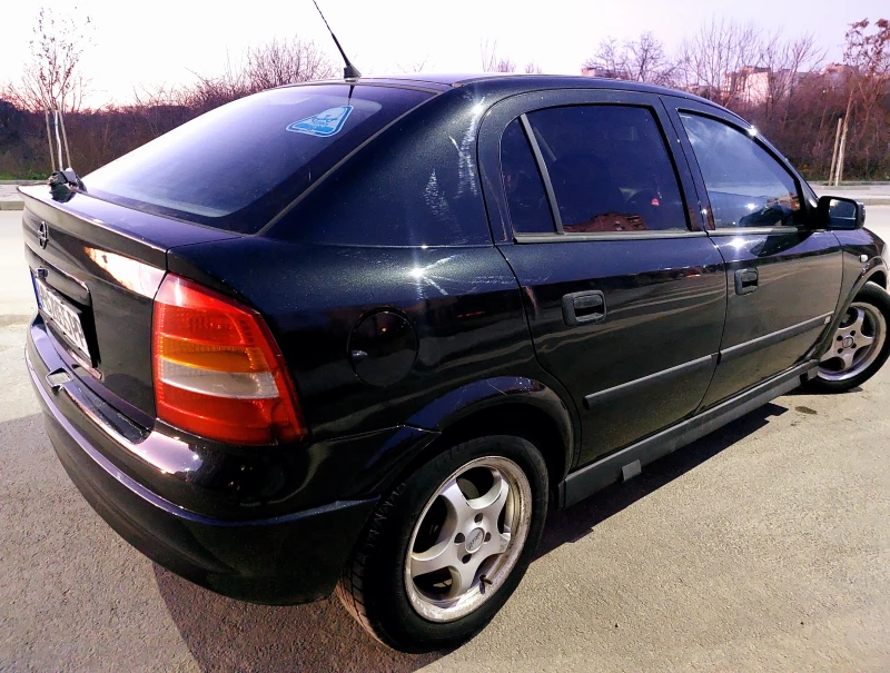 Opel Astra 1.6, снимка 2 - Автомобили и джипове - 52832546