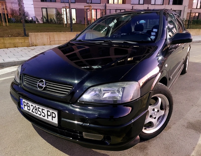 Opel Astra 1.6, снимка 5 - Автомобили и джипове - 52832546