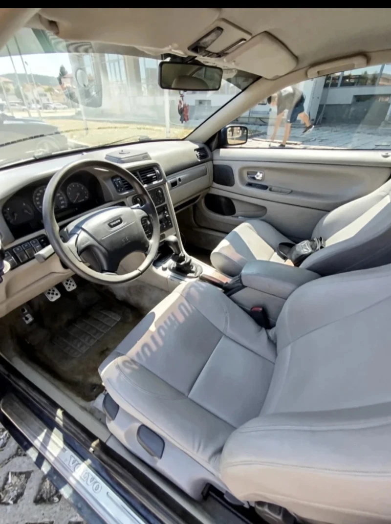 Volvo C70, снимка 8 - Автомобили и джипове - 53167467