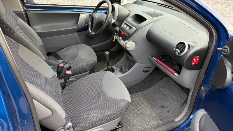 Peugeot 107 1.0i* 91000km, снимка 10 - Автомобили и джипове - 53469870