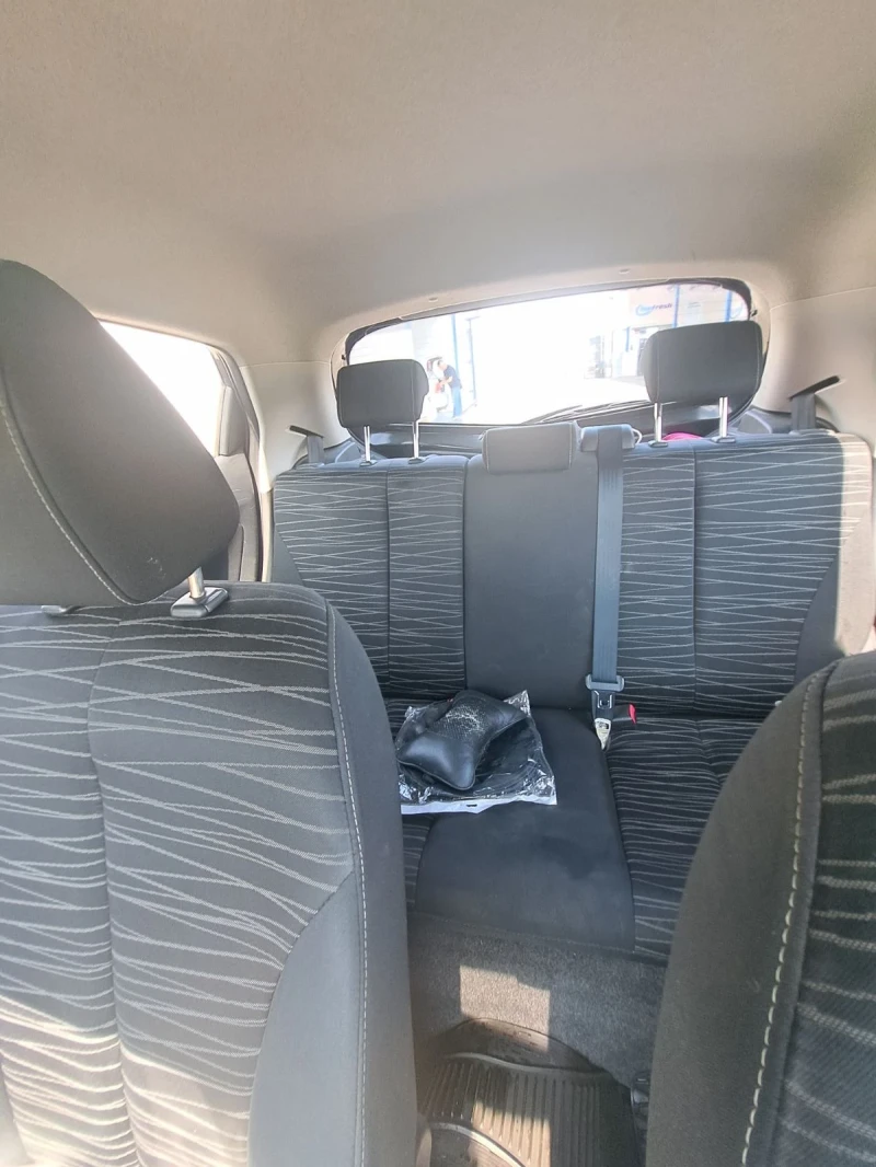 Mazda 2, снимка 12 - Автомобили и джипове - 53515412