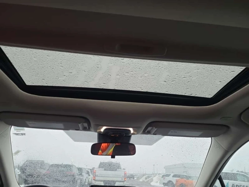 Toyota Corolla LE  CARFAX, снимка 11 - Автомобили и джипове - 53583796