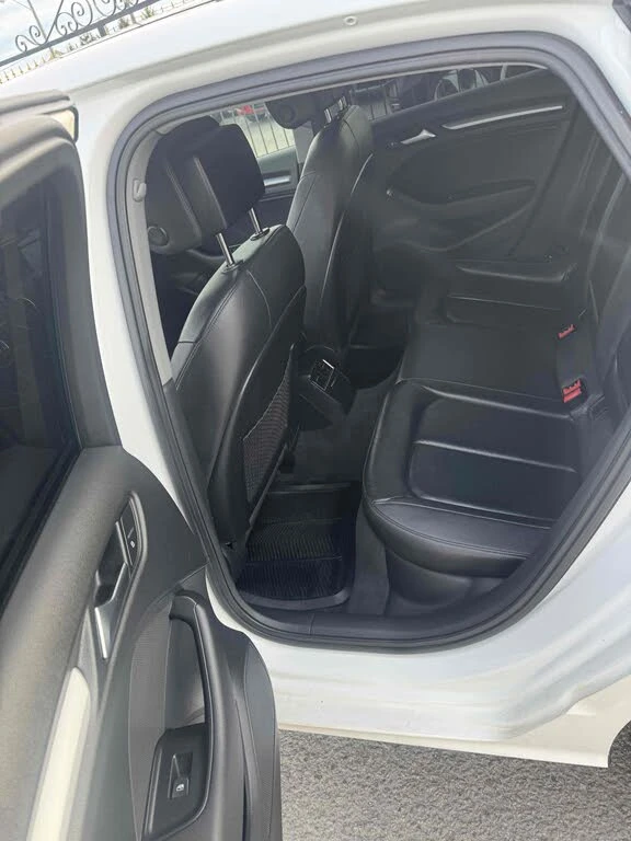 Audi A3 FWD* PREMIUM* S-LINE* АвтоКредит(ЦЕНА ДО БГ), снимка 10 - Автомобили и джипове - 53669273