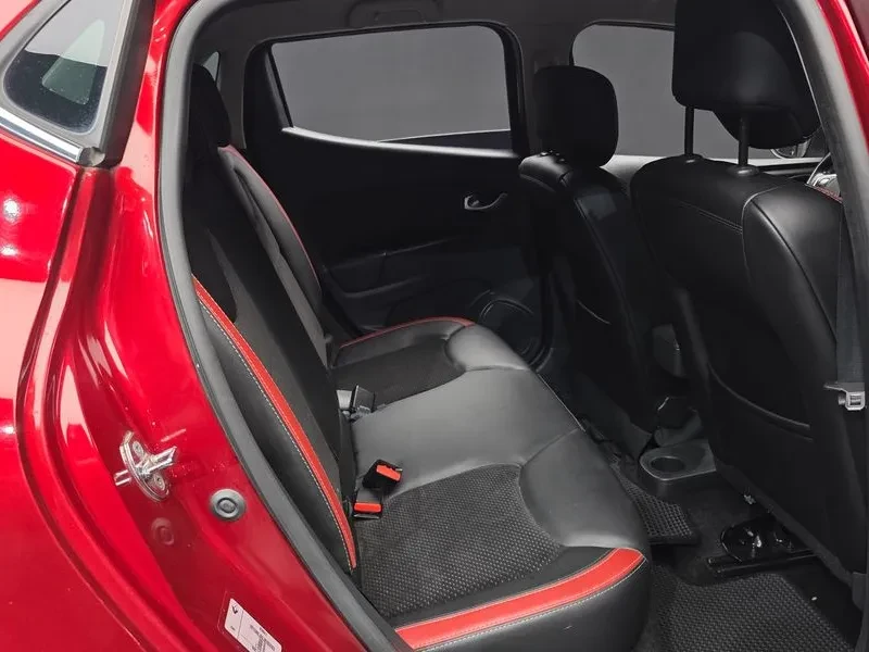 Renault Samsung Clio Intense, снимка 12 - Автомобили и джипове - 55652345