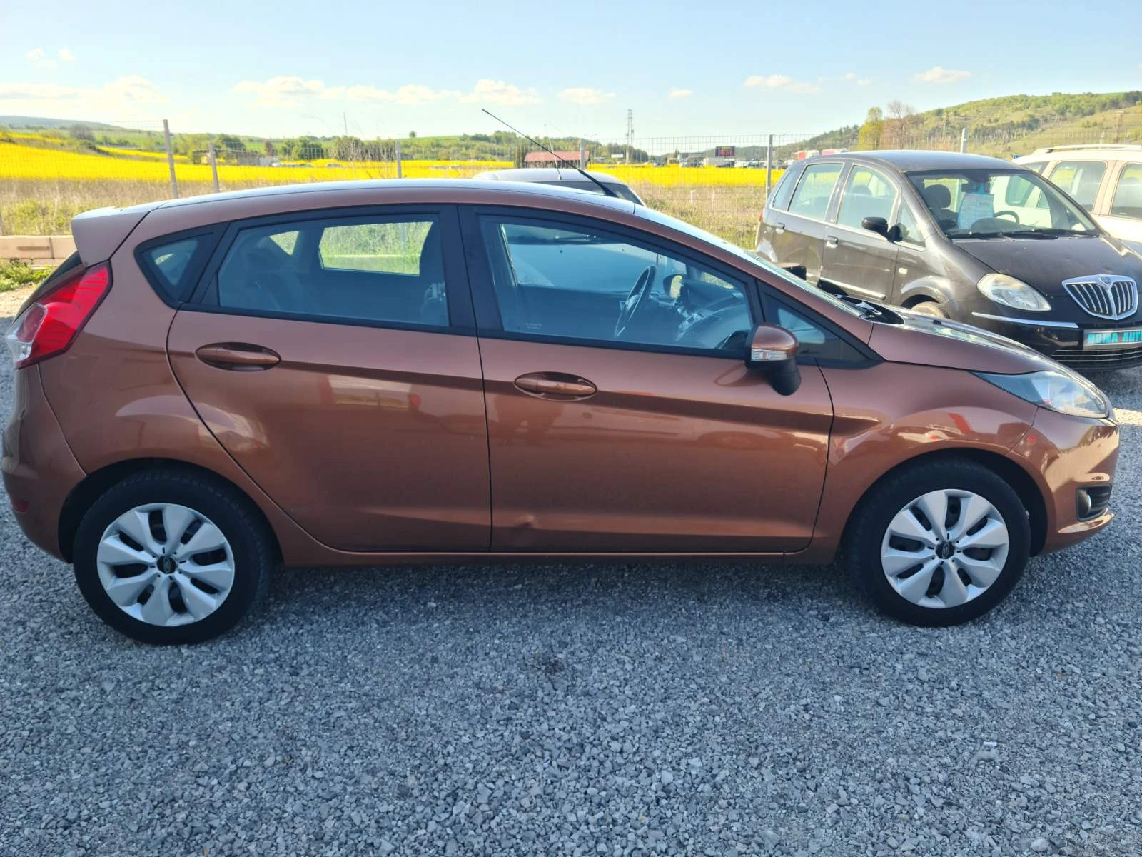 Ford Fiesta 1.4GPL BENZIN EURO 5B - изображение 9