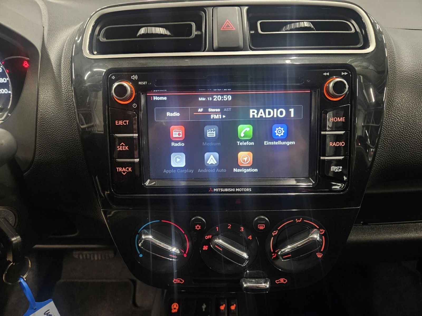 Mitsubishi Space star 1.2 AUTO - изображение 10