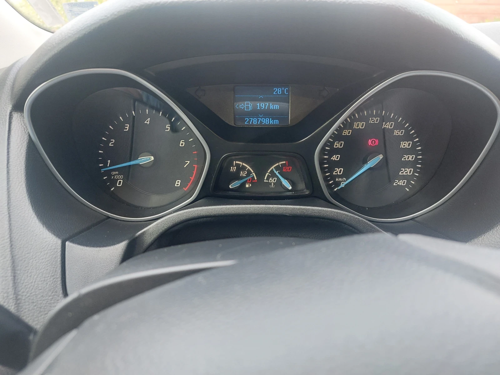 Ford Focus 1.6 Ecoboost - изображение 8