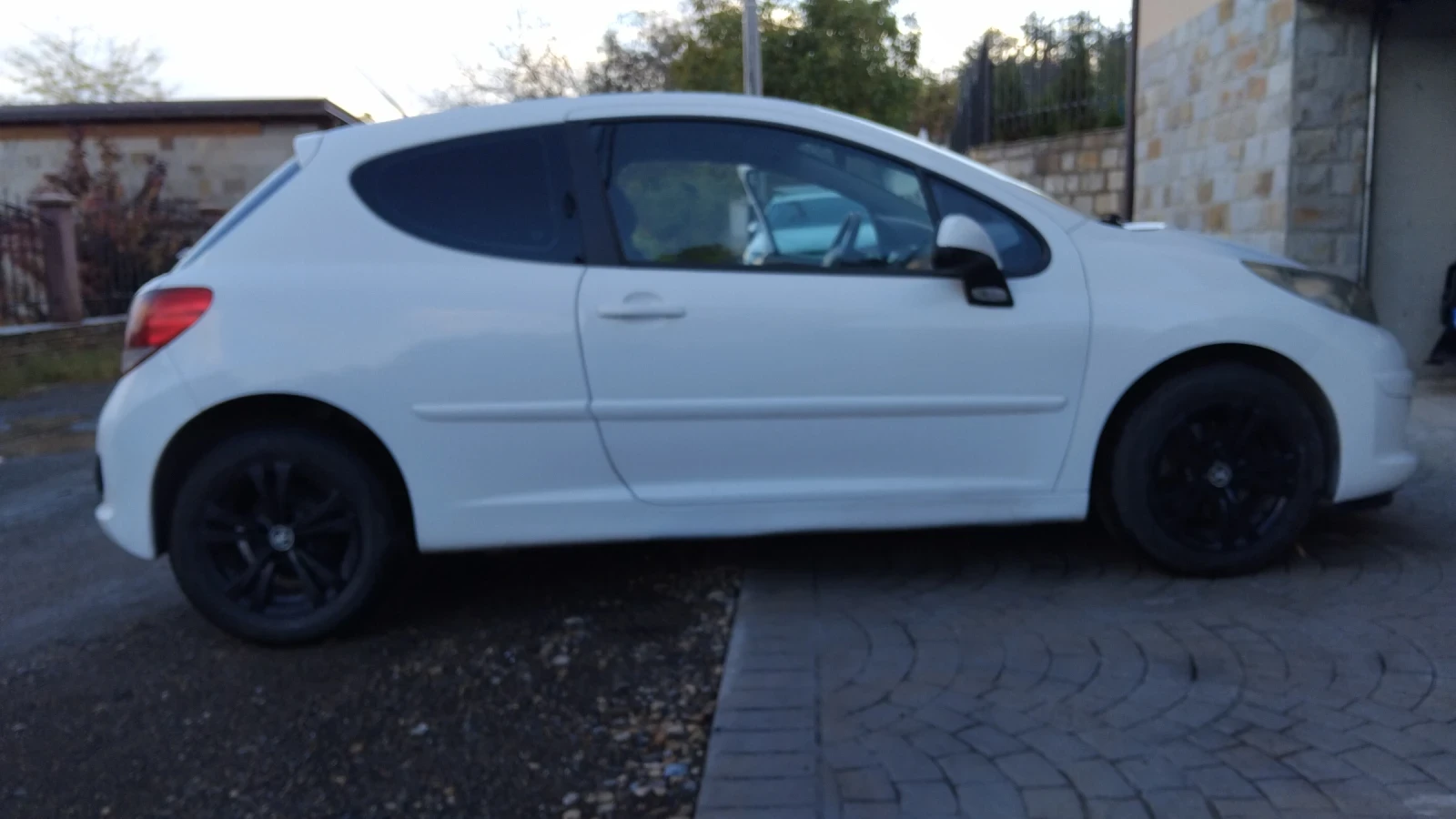 Peugeot 207  - изображение 5