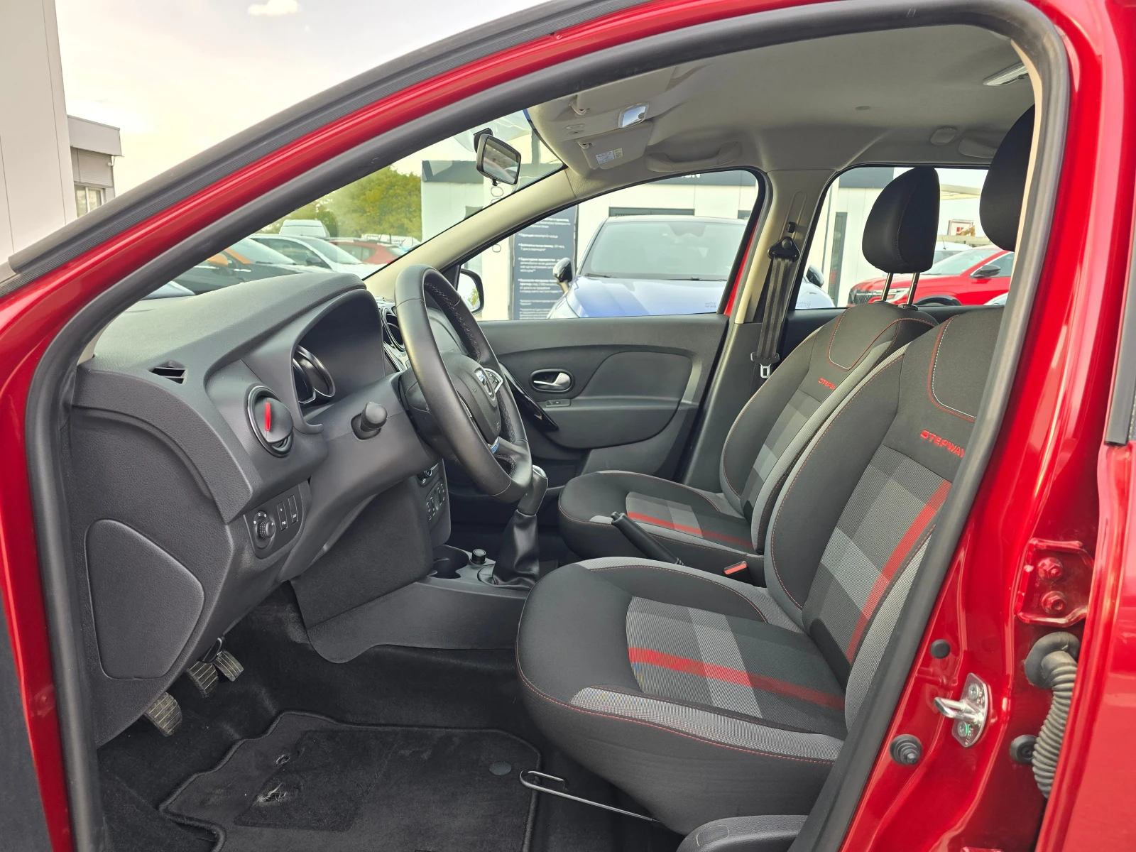 Dacia Logan MCV 0.9 TCE - изображение 6