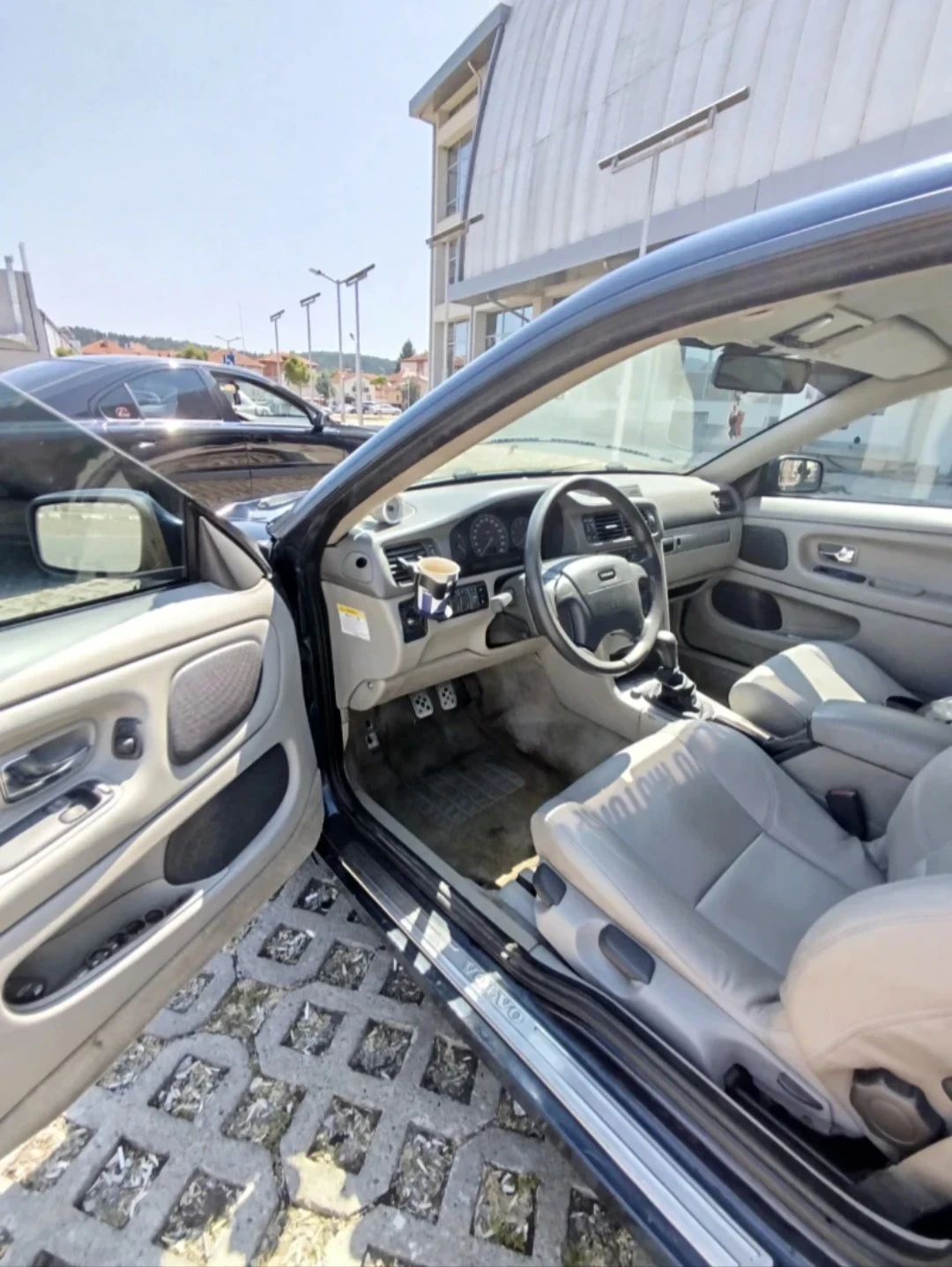 Volvo C70  - изображение 7