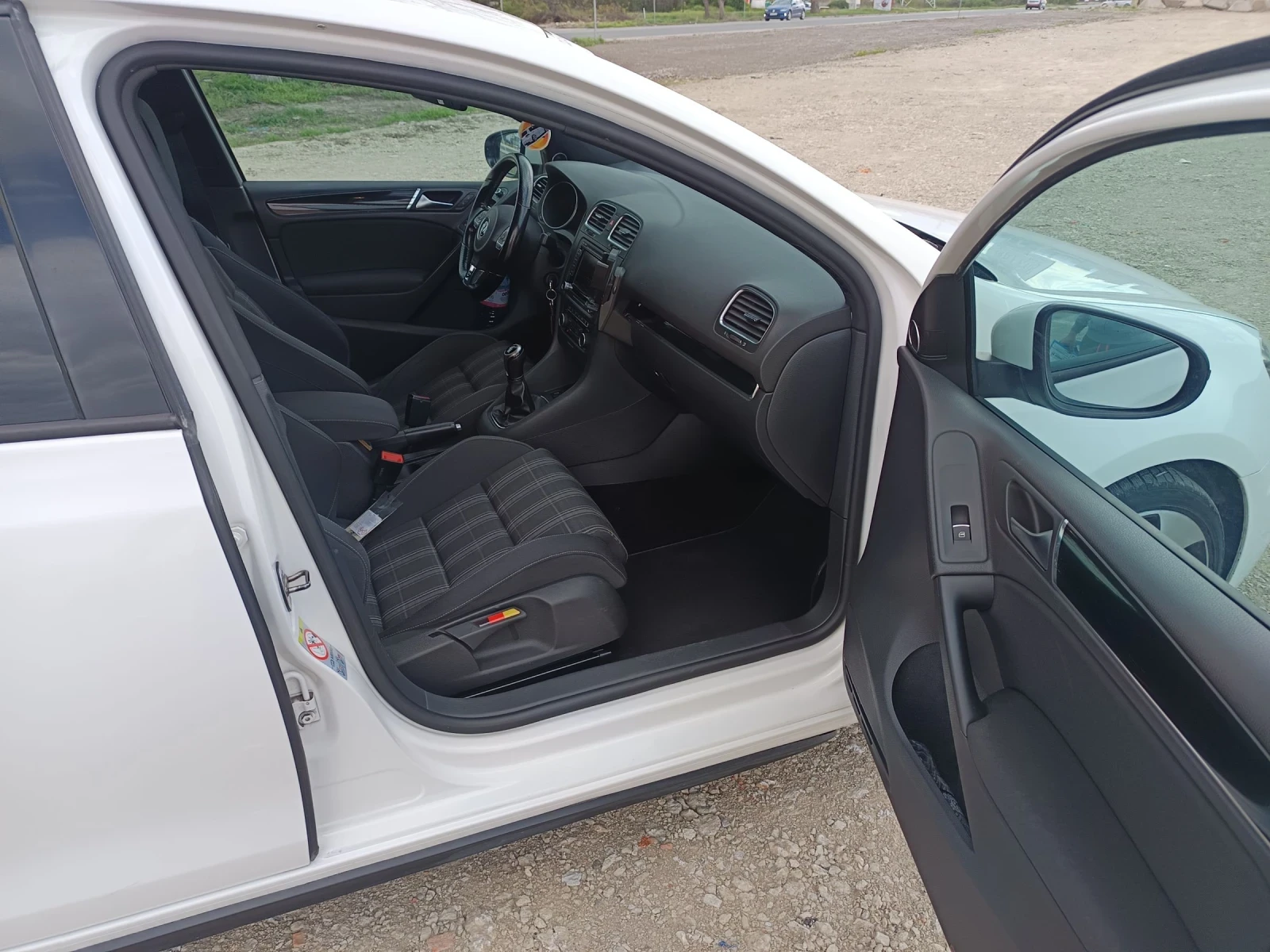 VW Golf Gtd, снимка 10 - Автомобили и джипове - 53476312