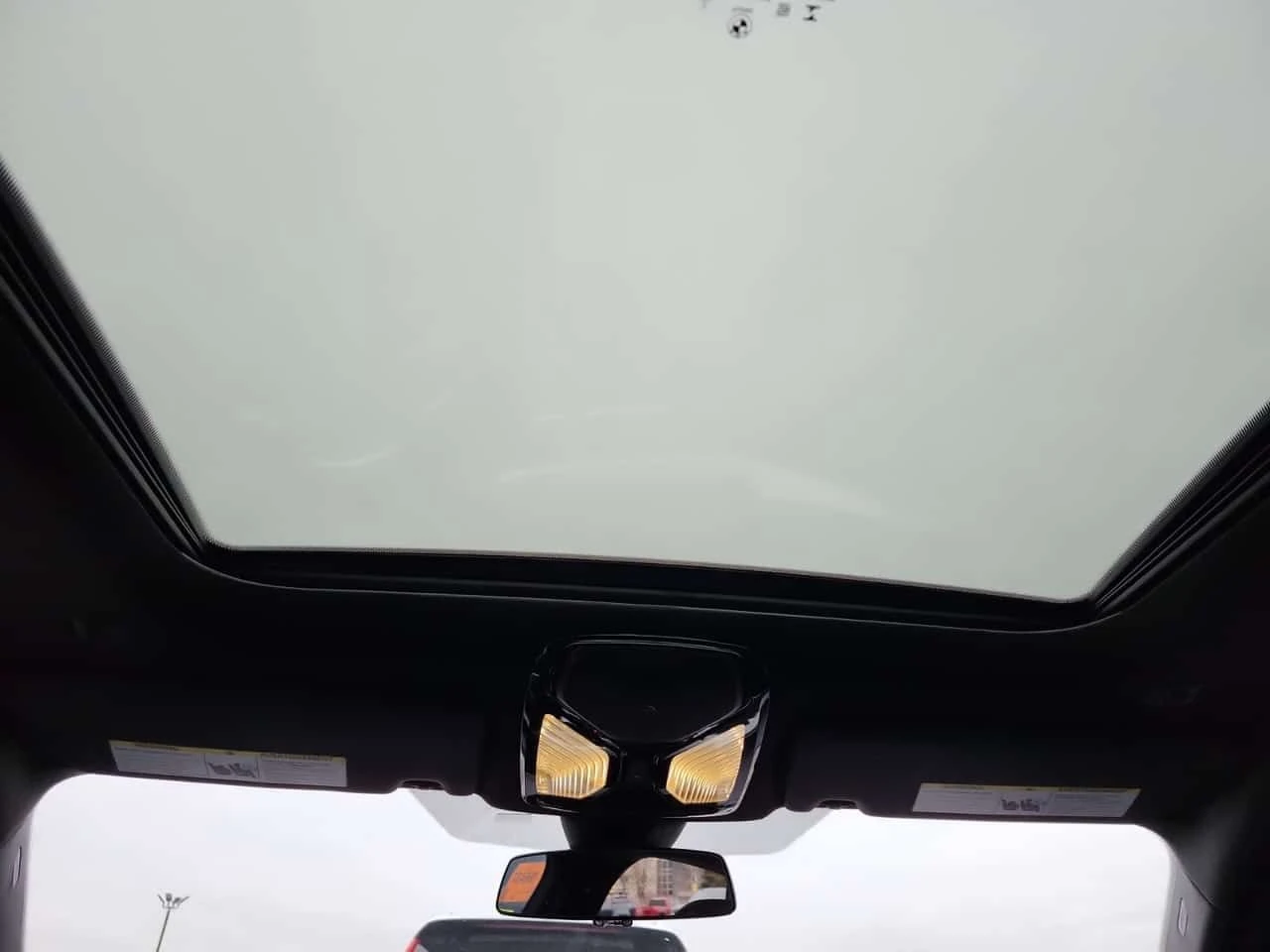 BMW i4 EDRIVE40| HARMAN KARDON| AMBIENT| PANO| 2 КЛЮЧА , снимка 13 - Автомобили и джипове - 54069561