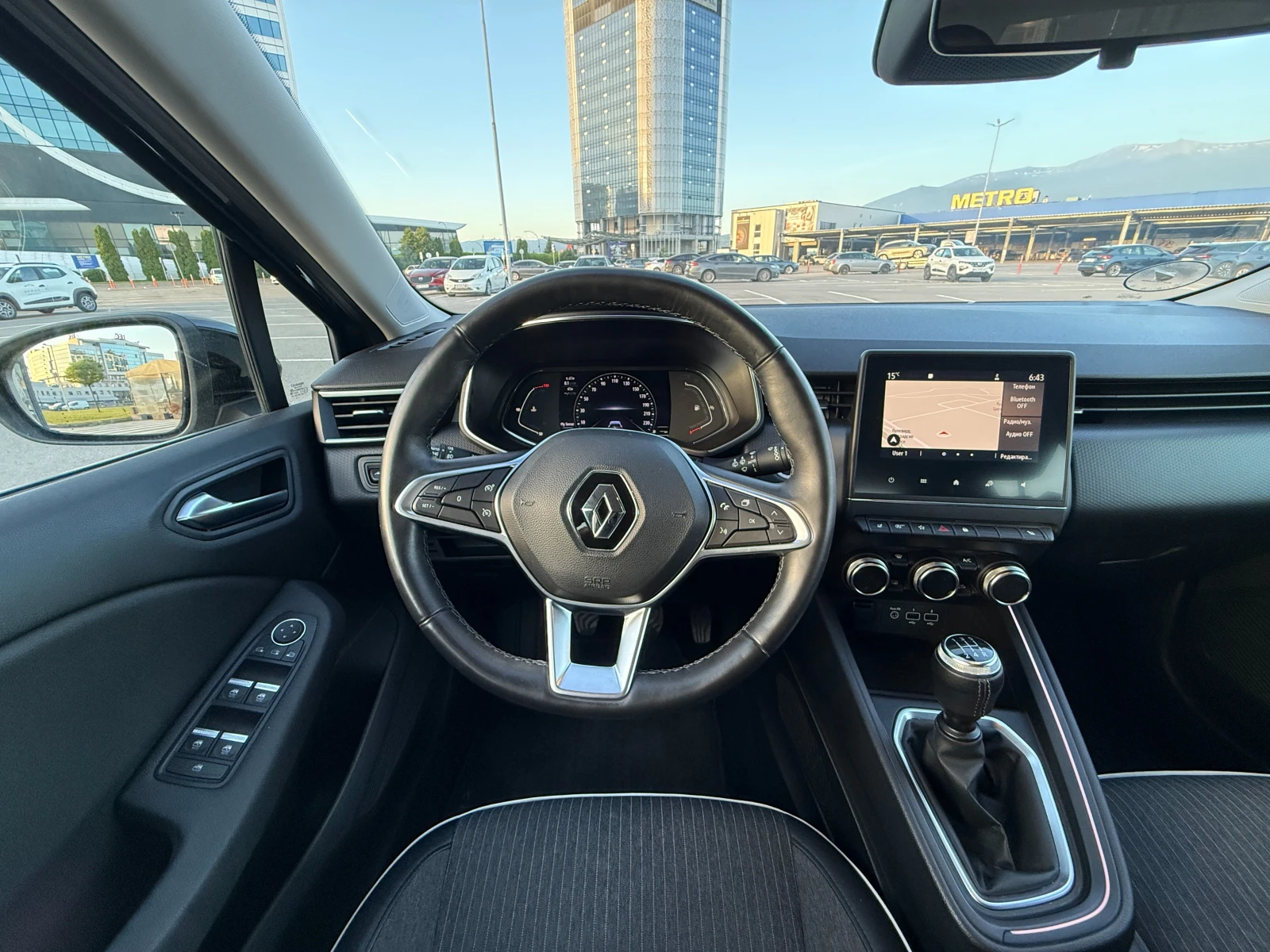 Renault Clio Intens, 100 к.с., Turbo, снимка 9 - Автомобили и джипове - 54718116