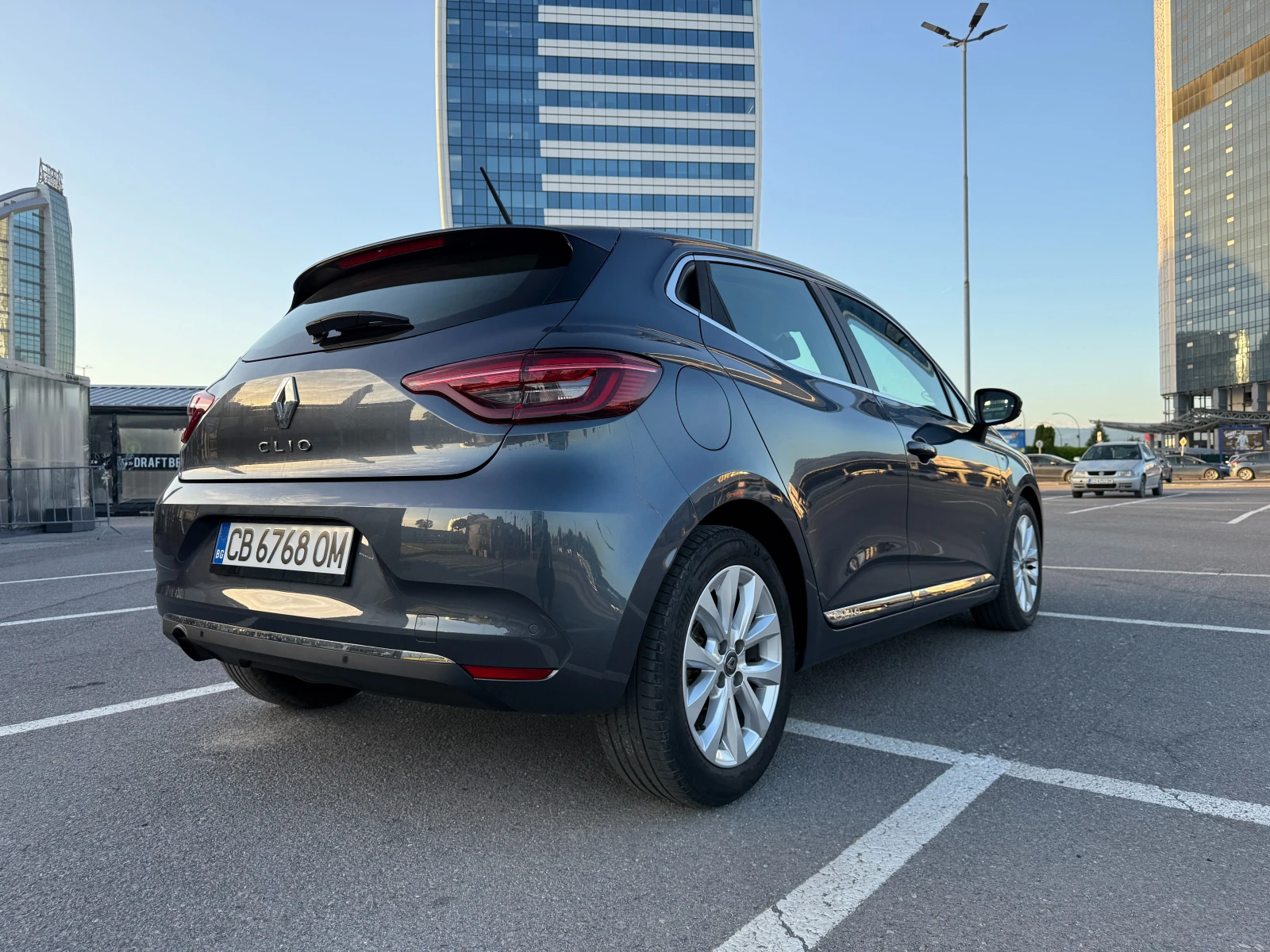 Renault Clio Intens, 100 к.с., Turbo, снимка 14 - Автомобили и джипове - 54718116