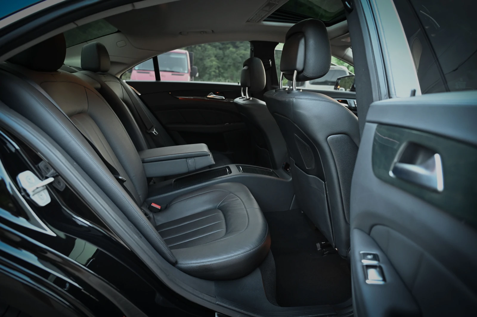 Mercedes-Benz CLS 350 4Matic/FACE/9G-Tronic, снимка 13 - Автомобили и джипове - 55057436