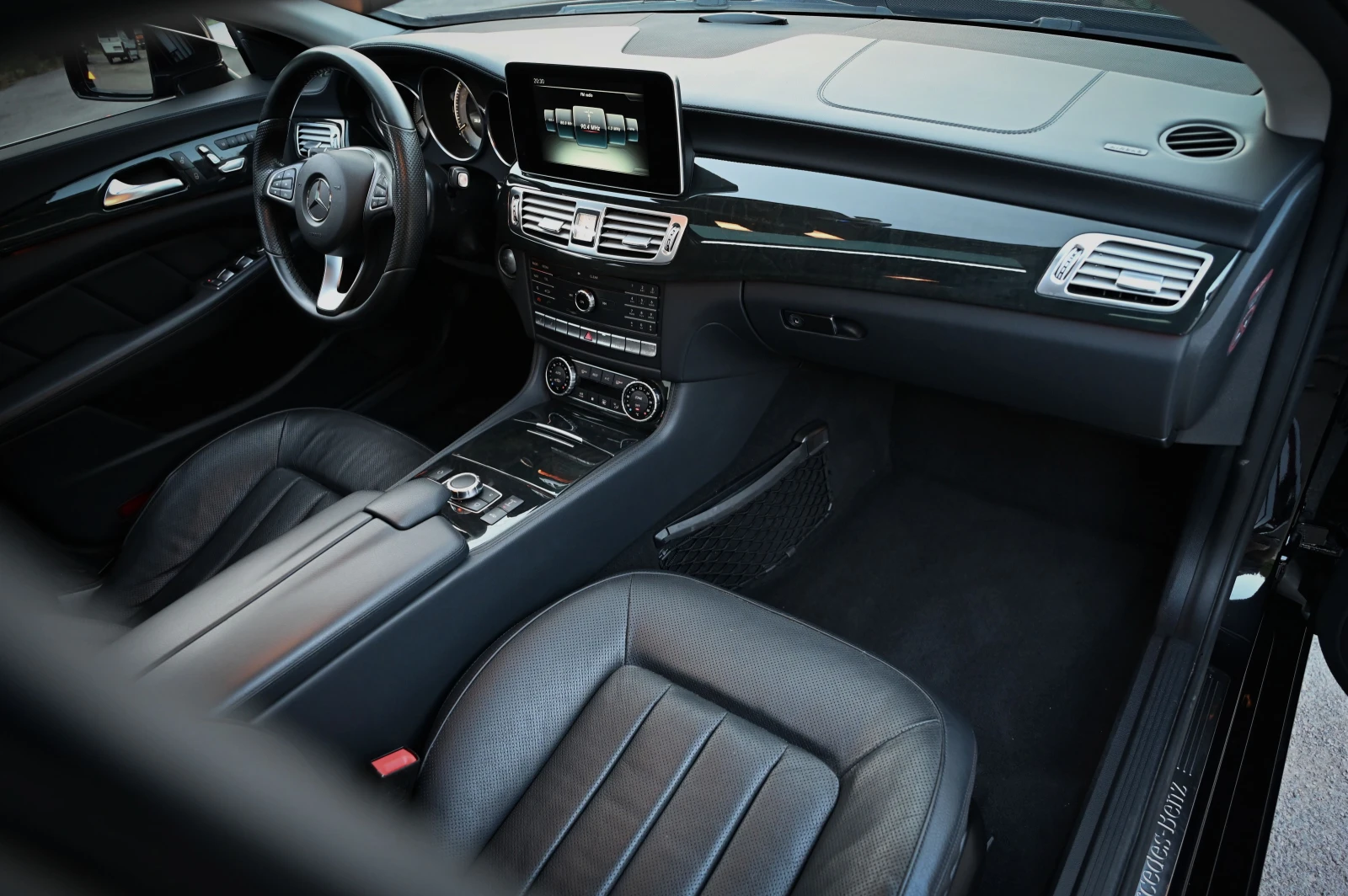 Mercedes-Benz CLS 350 4Matic/FACE/9G-Tronic, снимка 11 - Автомобили и джипове - 55057436