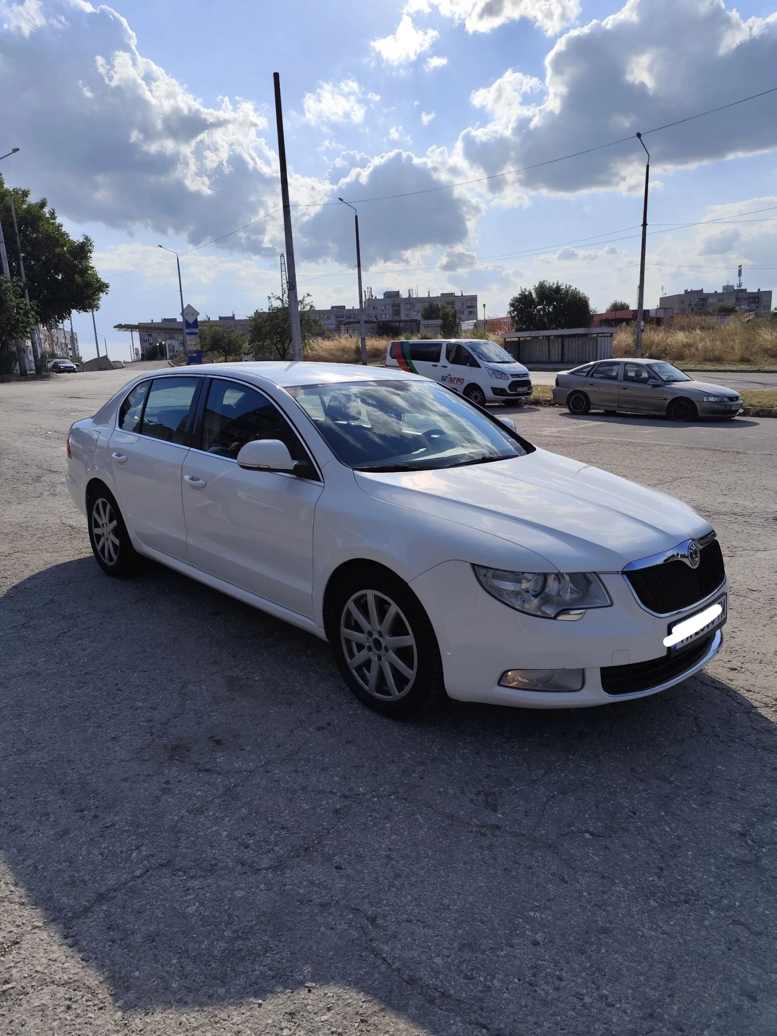 Skoda Superb Хечбек 