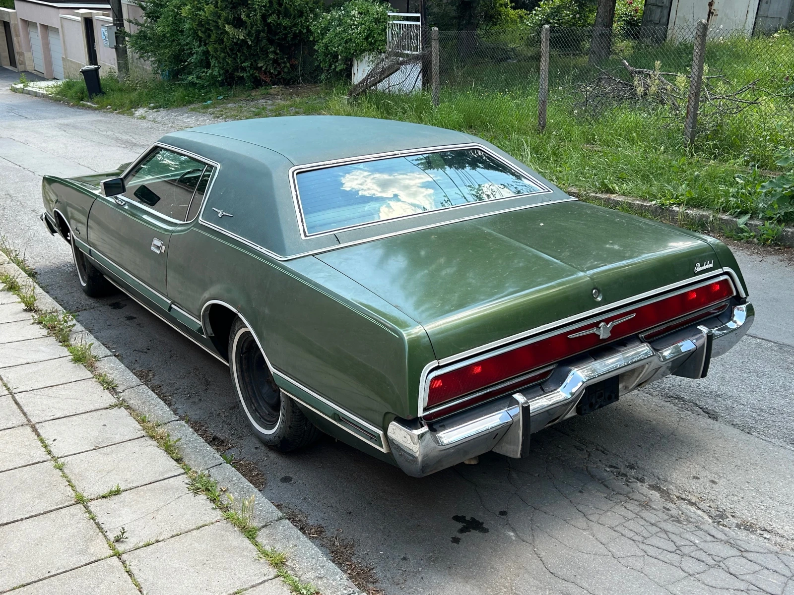 Ford Thunderbird 7.5 V8, снимка 3 - Автомобили и джипове - 55379205