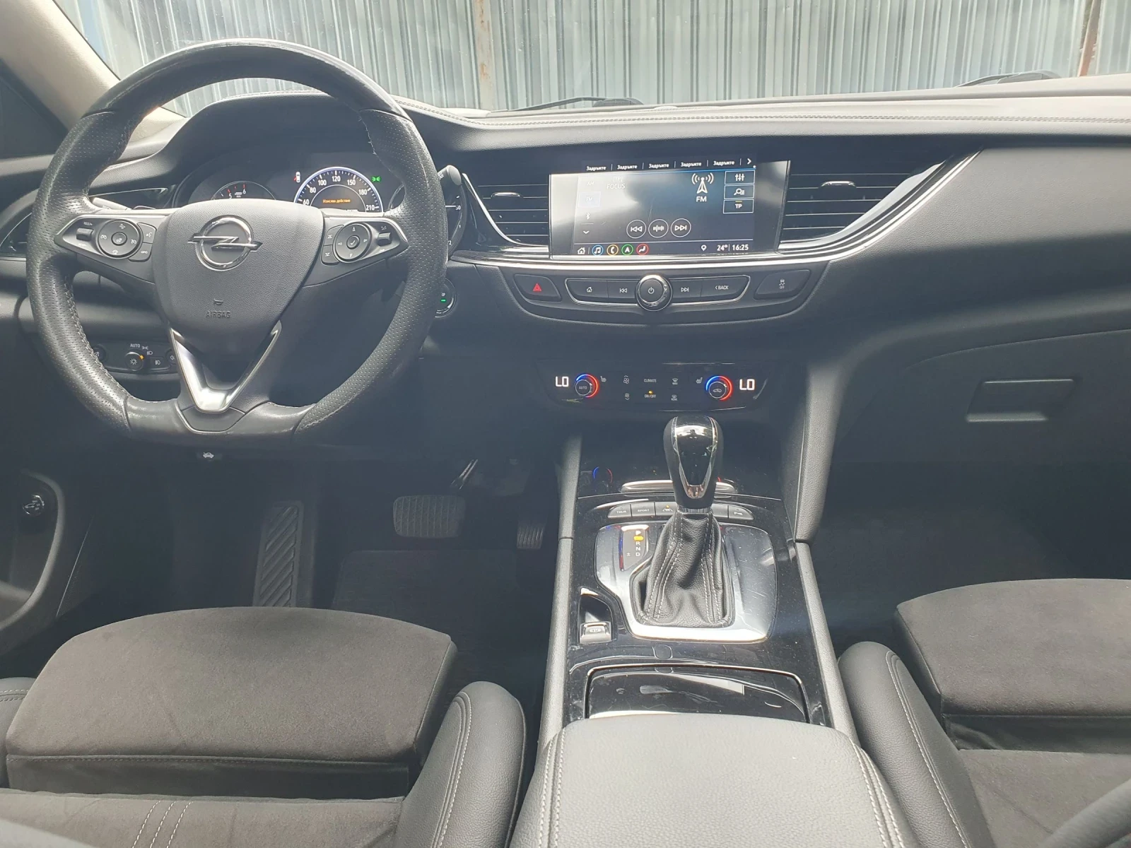 Opel Insignia 2.0 D 4X4 AUT NAVI KOJA 360 CAM 4 PODGREV HEAD UP | Mobile.bg � ����������� 9