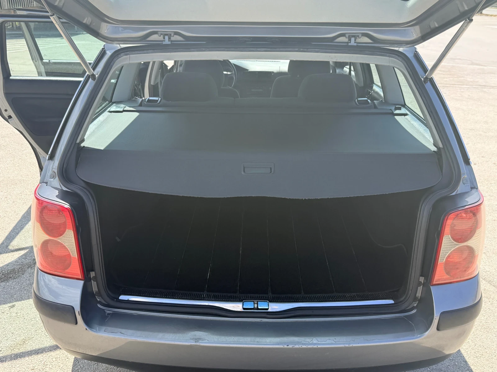 VW Passat 1.9 TDI 131к.с 4Motion, снимка 13 - Автомобили и джипове - 55448320