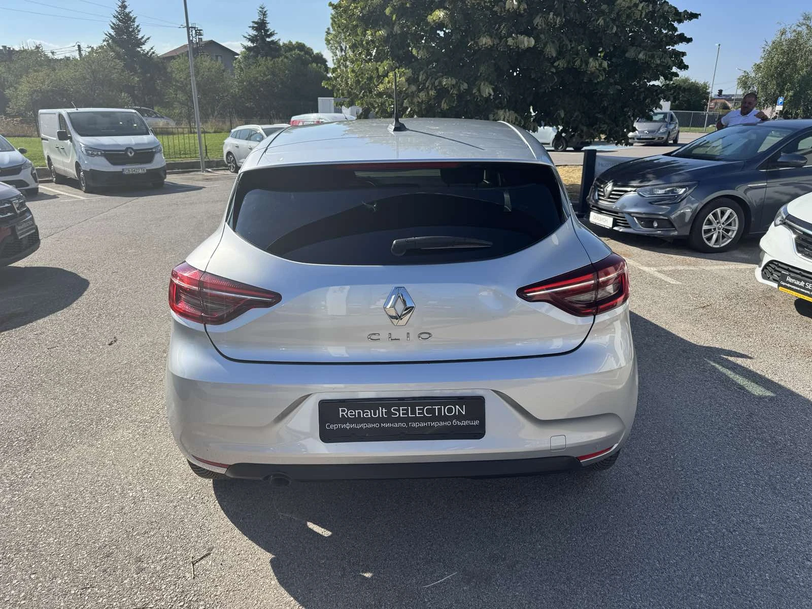Renault Clio 1.0 Tce, снимка 5 - Автомобили и джипове - 55628848